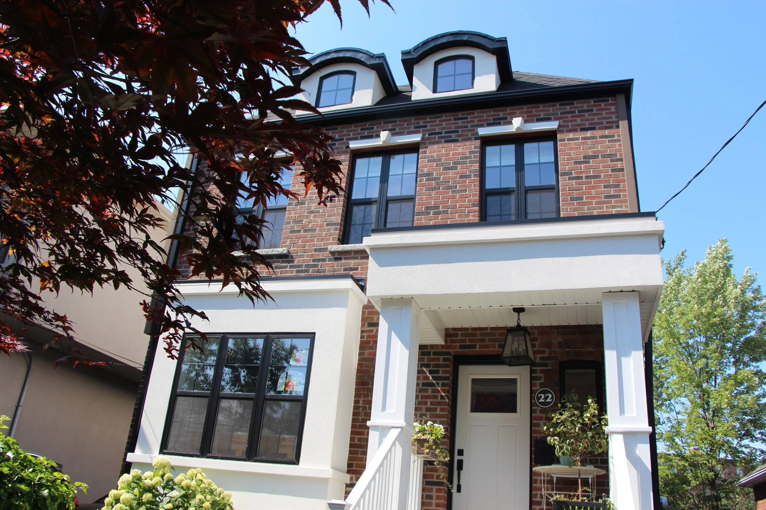 Birch Cliff Home Addition Feature – Viewbank Avenue